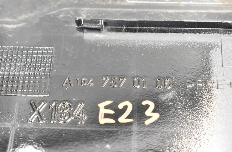 Load image into Gallery viewer, 07-12 Mercedes X164 GL450 GL550 Fuel Door Lid Gas Tank Cover A1647570106 Oem