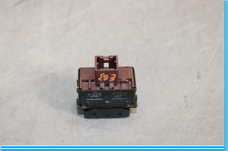 Load image into Gallery viewer, 11-17 Infiniti QX56 QX80 3rd Row Left/Right Seat Power Folding Switch Oem