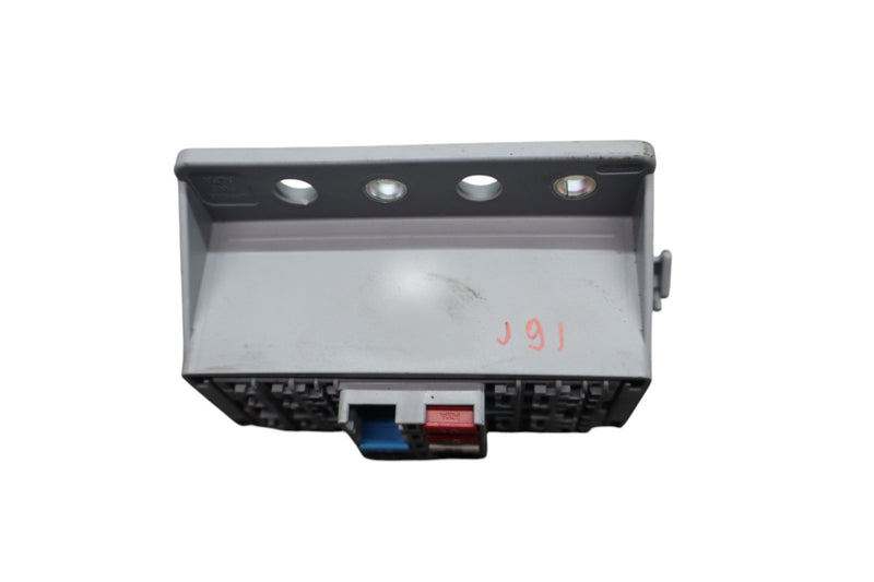 Load image into Gallery viewer, 14-21 Maserati Quattroporte Fuse Relay Junction Box Control Module Oem
