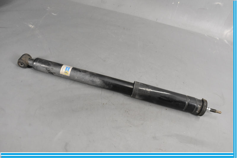 Load image into Gallery viewer, 03-09 Mercedes CLK550 W209 Rear Right Side Shock Absorber Strut Oem