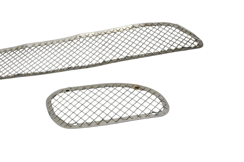 Load image into Gallery viewer, 99-04 Bentley Arnage Front Left / Right Center Bumper Grille Set OEM