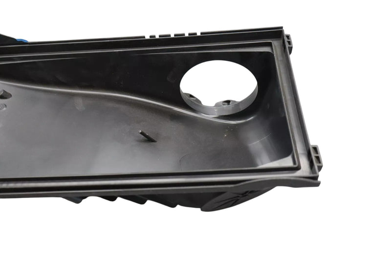 Load image into Gallery viewer, 11-18 Porsche Cayenne Upper Diesel Engine Air Filter Housing Box 95811002220 OEM