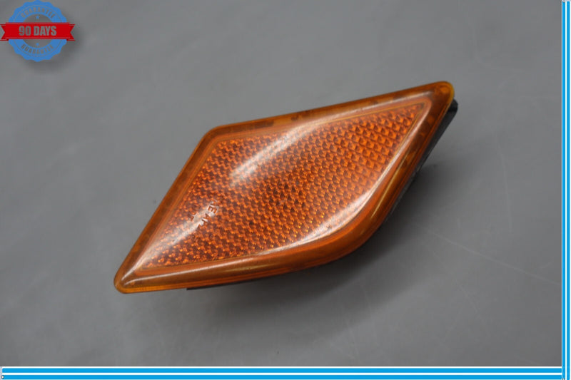 Load image into Gallery viewer, 08-11 Mercede W204 C350 C300 Front Bumper Right Side Turn Signal Light Oem