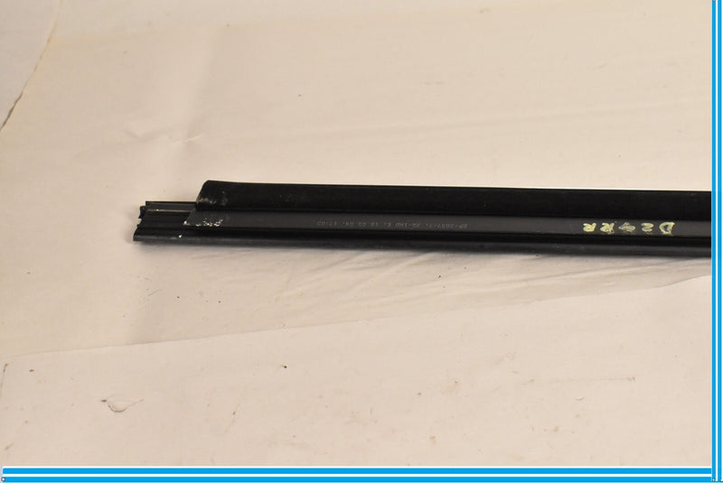 Load image into Gallery viewer, 09-15 BMW F01 F02 750i 750Li Rear Right Inner Window Channel Cover 7206450 Oem