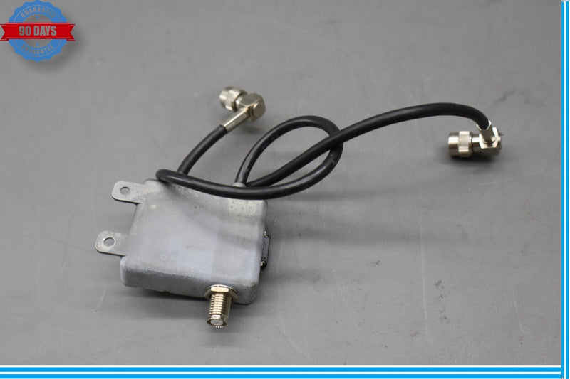 Load image into Gallery viewer, 00-06 Mercedes SL600 SL500 Antenna Booster Splitter SYN8711A Oem
