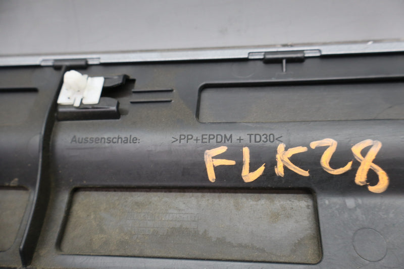 Load image into Gallery viewer, 11-18 Porsche Cayenne 958 Front Left Driver Side Lower Door Molding Blade Oem
