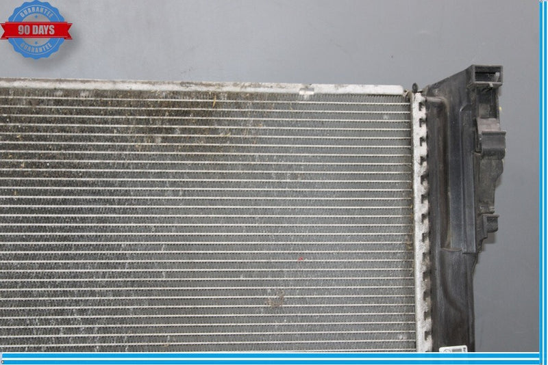 Load image into Gallery viewer, 12-17 Mercedes W204 C250 SLK350 SLK250 Engine Water Cooling Radiator Oem
