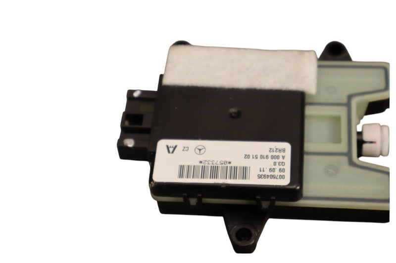Load image into Gallery viewer, 08-18 Mercedes E500 CLS550 Front Right Seat Upper Cushion Bladder Bolster OEM
