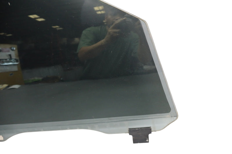 Load image into Gallery viewer, 11-18 Porsche Cayenne Turbo 958 Front Right Passenger Side Door Window Glass Oem