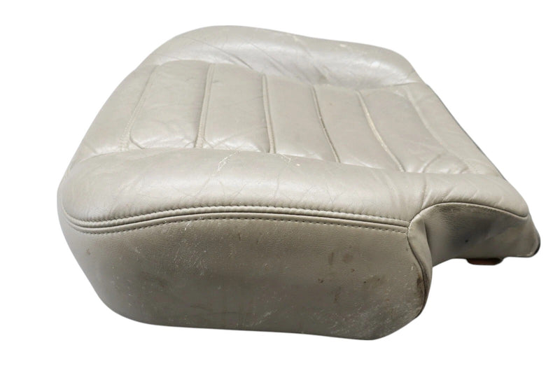 Load image into Gallery viewer, 03-07 HUMMER H2 Front Right Passenger Side Seat Lower Cushion 88940350 Oem