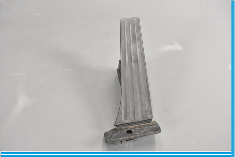Load image into Gallery viewer, 12-15 BMW E84 X1 Front Lower Accelerator Gas Foot Pedal Lever Oem