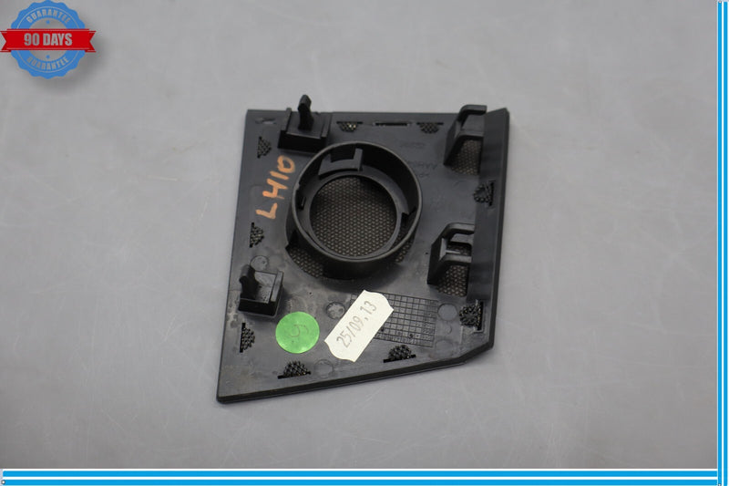 Load image into Gallery viewer, 14-17 Maserati Ghibli Dashboard Left Driver Side Sound Speaker w/ Cover Oem