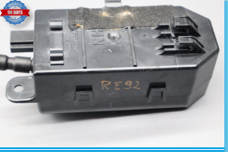 Load image into Gallery viewer, 10-13 Jaguar XJ XJL Front Right Passenger Side Seat Lumbar Adjust Pump Oem