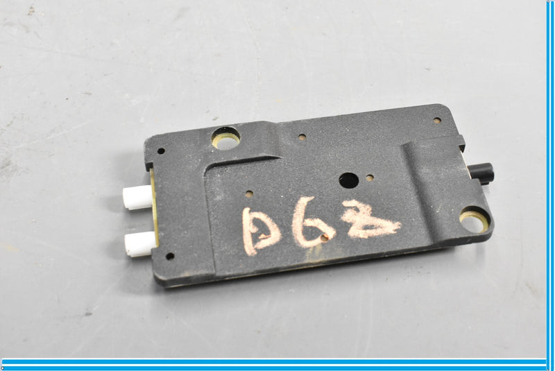 Load image into Gallery viewer, 03-11 Mercedes CLS550 E350 SLK350 Antenna Radio Amplifier Booster Module Oem