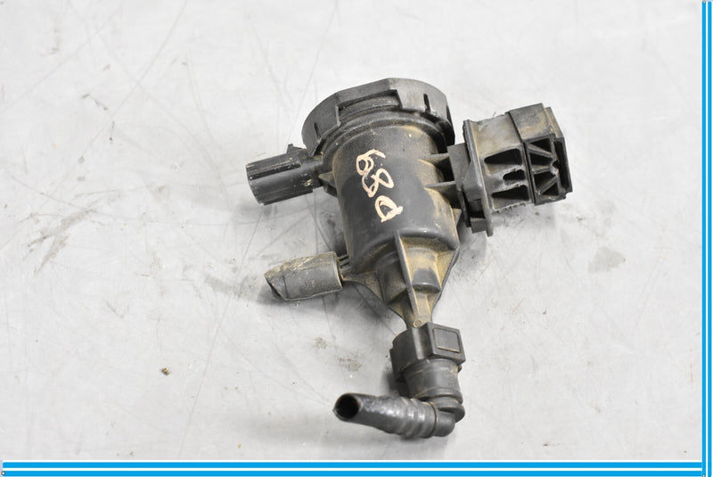 Load image into Gallery viewer, 11-18 Mercedes W218 CLS550 S550 CL550 Fuel System Purge Valve Oem