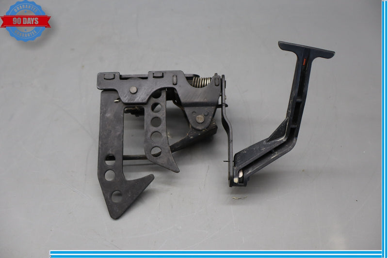 Load image into Gallery viewer, 07-13 Mercedes S350 S550 W221 Front Left/Right Side Hood Hinge Bracket Oem