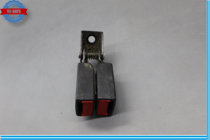 Load image into Gallery viewer, 10-13 Buick Lacrosse CXL Rear Center Middle Seat Belt Buckle 19208852 Oem