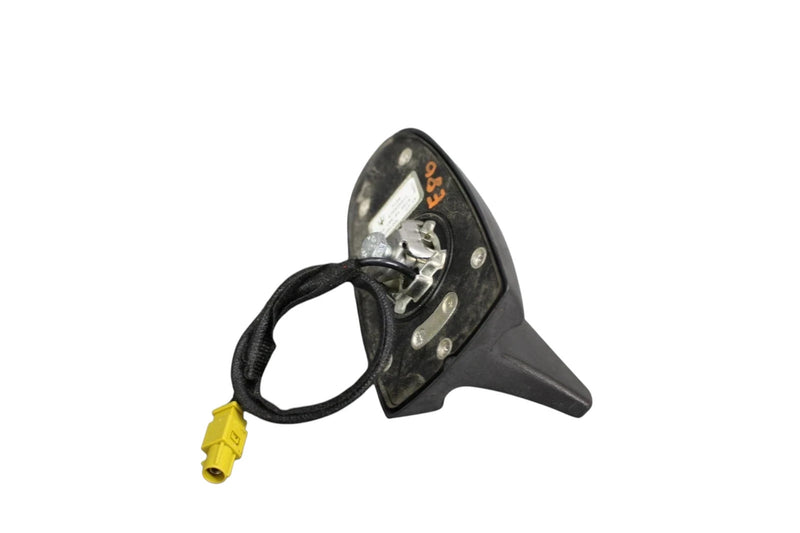 Load image into Gallery viewer, 14-17 Maserati Ghibli Rear Roof GPS Antenna Radio Signal Module Unit OEM