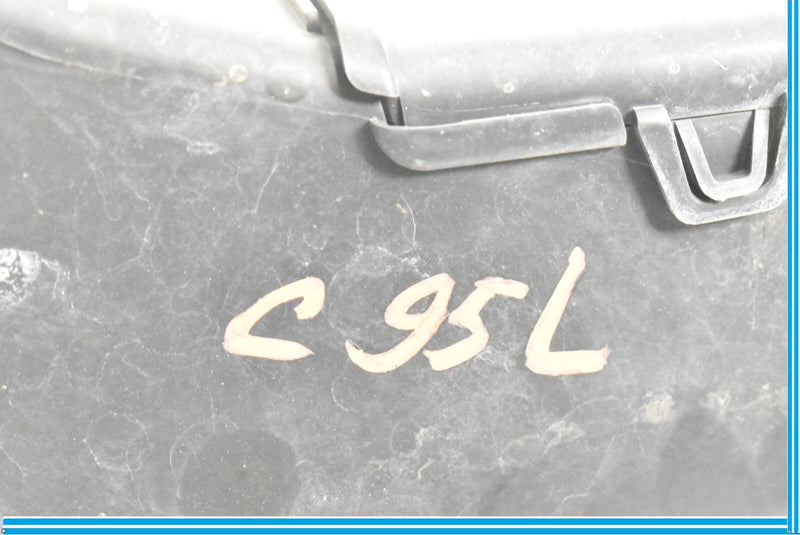 Load image into Gallery viewer, 09-12 BMW 750i 750Li F01 Front Left Driver Lower Radiator Air Duct Tube Oem