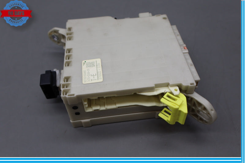 Load image into Gallery viewer, 07-12 Lexus LS460 Front Right Side Interior Junction Fuse Relay Box Oem