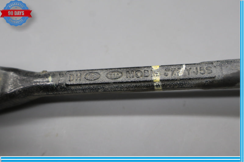 Load image into Gallery viewer, 15-20 Hyundai Genesis G80 Rear Left Driver Side Lower Lateral Control Arm Oem