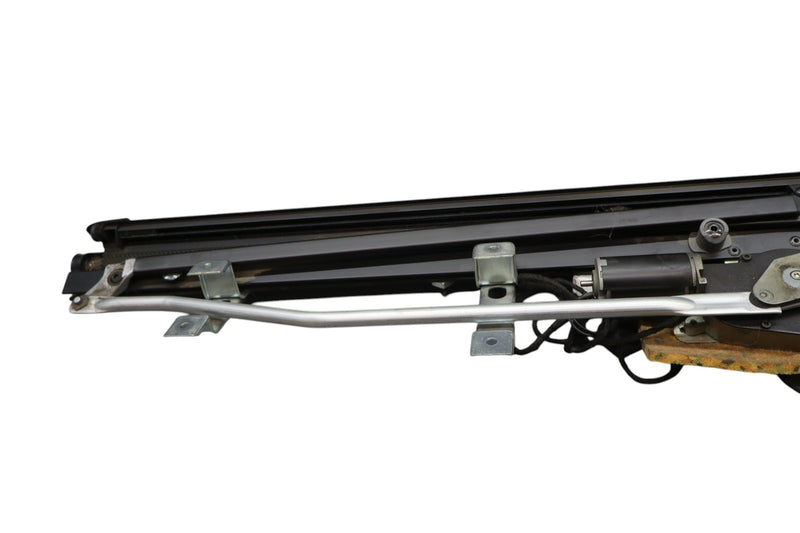 Load image into Gallery viewer, 04-13 Maserati Quattroporte M139 Rear Window Sun Shade Screen Roller Blind Oem