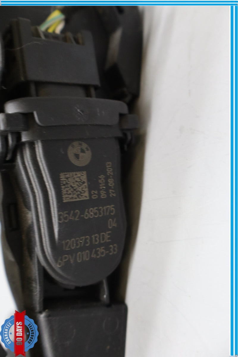 Load image into Gallery viewer, 12-18 BMW 320i 328i F30 Gas Acceleration Pedal Assembly w/ Sensor Oem