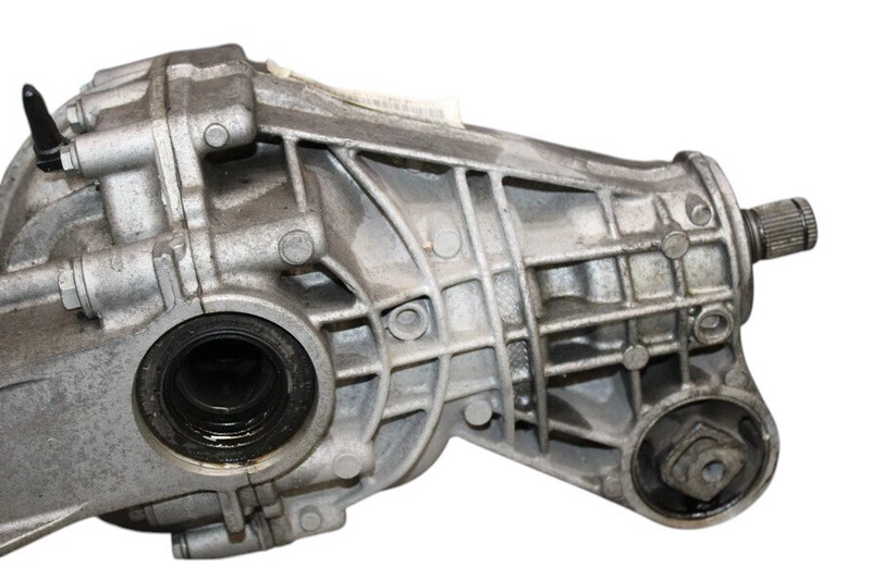 Load image into Gallery viewer, 11-16 Volkswagen Touareg VW Rear Axle Differential Carrier Diff Assembly Oem