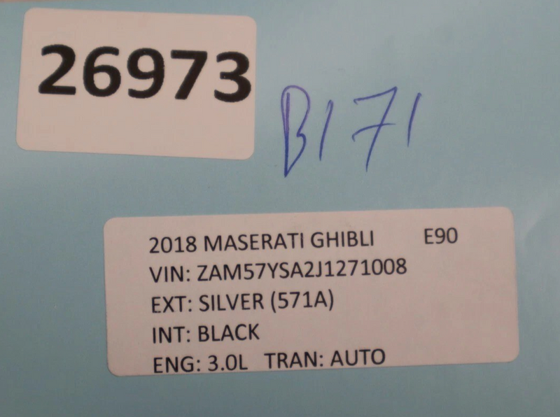 Load image into Gallery viewer, 17-22 Maserati Ghibli Center Console AUX USB Connect Module Unit 670102009 Oem