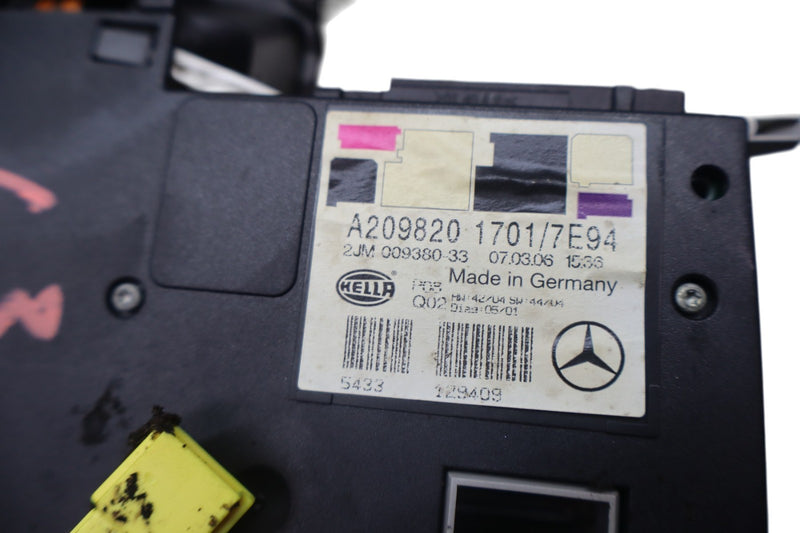 Load image into Gallery viewer, 03-09 Mercedes CLK320 CLK500 W209 Interior Overhead Dome Light Lamp Assembly Oem
