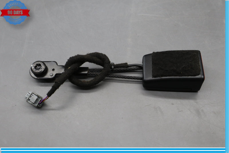 Load image into Gallery viewer, 14-22 Maserati Quattroporte Front Left Driver Side Seat Belt Buckle Oem