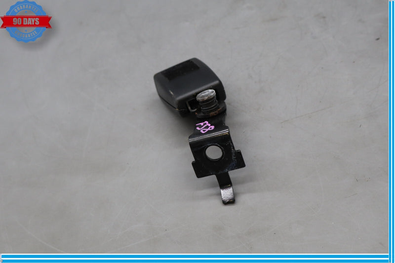 Load image into Gallery viewer, 08-14 BMW X5 X6 E70 Rear 2nd Row Right Side Seat Belt Seatbelt Buckle Oem