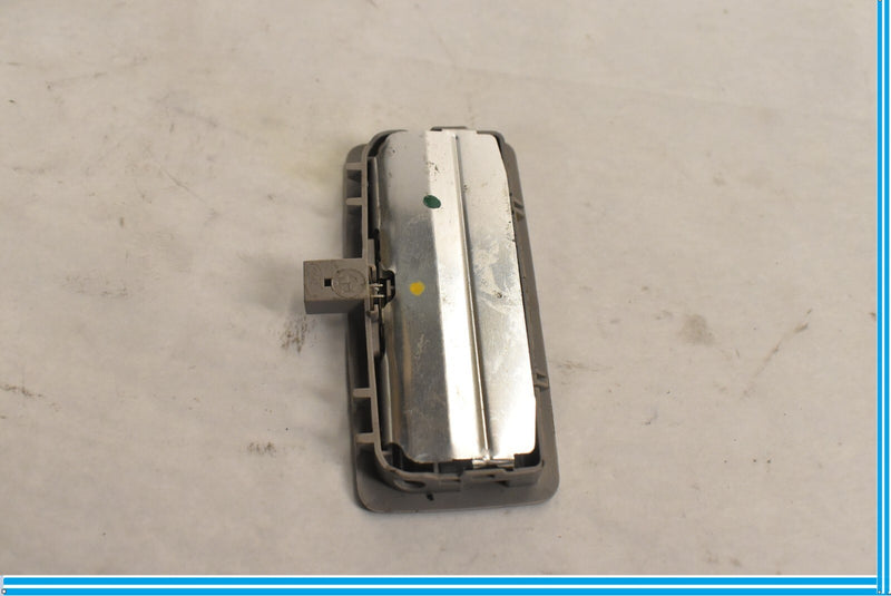 Load image into Gallery viewer, 09-15 BMW 750i 750Li F01 F02 F10 Front Sun Visor Mirror Lamp Light 9163764 Oem