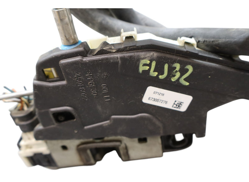 Load image into Gallery viewer, 14-17 Maserati Ghibli Front Left Side Door Lock Latch Actuator 673007276 Oem