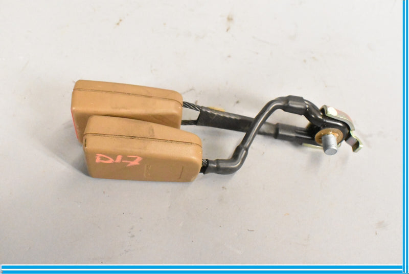Load image into Gallery viewer, 07-13 Mercedes S550 S600 S350 W221 Rear Center Seat Belt Buckle Receiver Oem