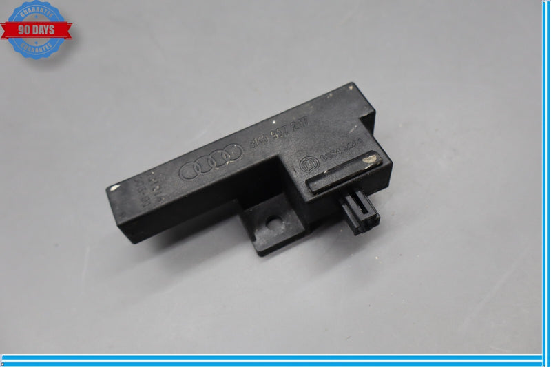 Load image into Gallery viewer, 11-18 Volkswagen Touareg Rear Keyless Entry Antenna Module 8K0907247 Oem