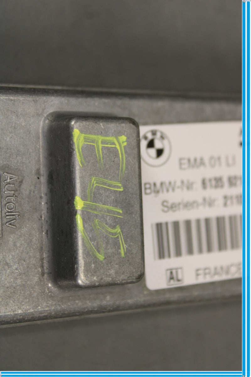 Load image into Gallery viewer, 09-15 BMW 750Li F01 F02 Front Left Side Seat Belt Retractor Module Control Oem