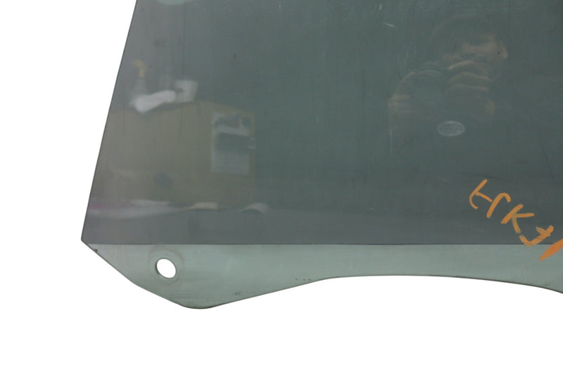 Load image into Gallery viewer, 10-17 BMW 535i GT 550i GT F07 Front Left Driver Side Door Window Glass Oem