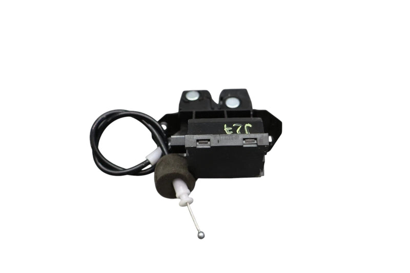 Load image into Gallery viewer, 01-11 Mercedes CLS550 E500 Rear Trunk Lid Lock Latch Mechanism 1717500085 Oem