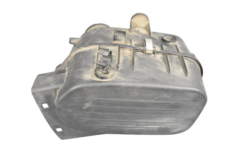 Load image into Gallery viewer, 14-18 Maserati Quattroporte Front Left Driver Engine Air Cleaner Intake Box Oem