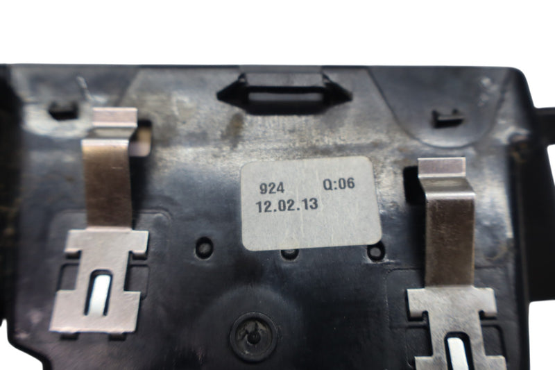 Load image into Gallery viewer, 10-13 Mercedes W212 E350 E550 Right Side Dash Dashboard AC A/C Air Vent Oem