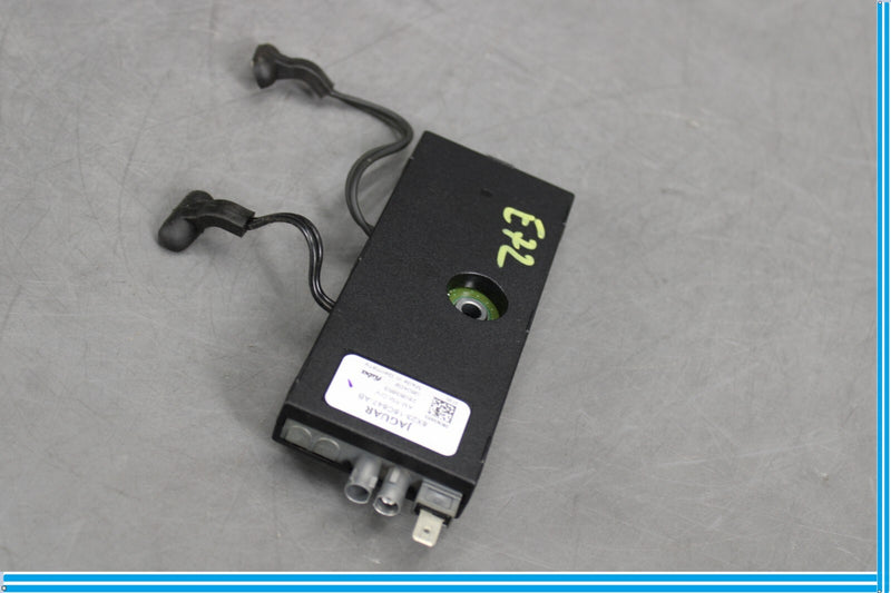 Load image into Gallery viewer, 09-11 Jaguar XF XFR X250 Radio Antenna Amplifier Control Module Unit Oem