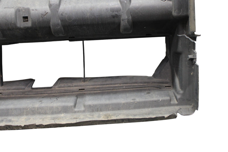 Load image into Gallery viewer, 10-17 BMW 535i GT 550i GT F07 Front Upper Radiator Air Duct 7200771 Oem *Damage*