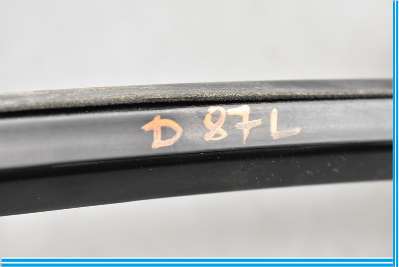 Load image into Gallery viewer, 06-11 Mercedes CLS550 CLS500 W219 Rear Left Side Quarter Door Window Glass Oem