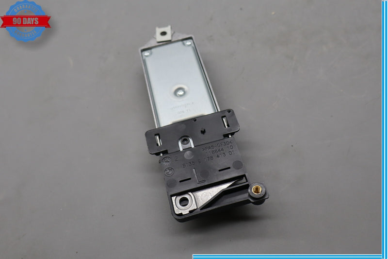 Load image into Gallery viewer, 09-15 BMW 750Li F01 F02 Front Left Seat Belt Retractor Control Module Oem
