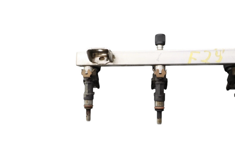 Load image into Gallery viewer, 03-19 Maserati Quattroporte Left Side Fuel Injection Rail Line W/ Injectors Oem