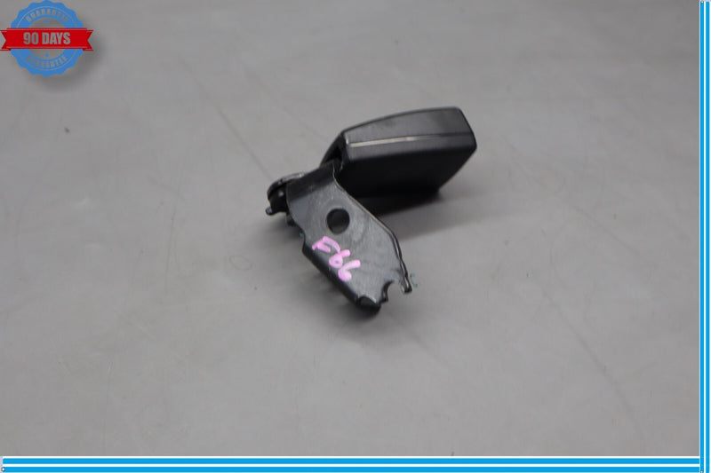 Load image into Gallery viewer, 10-17 Mercedes W204 C250 Rear Left Side Seatbelt Seat Belt Buckle End Oem