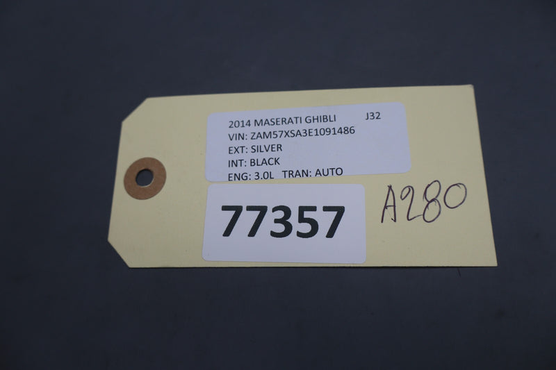 Load image into Gallery viewer, 14-17 Maserati Ghibli Rear Power Distribution Fuse Relay Box 670109664 Oem