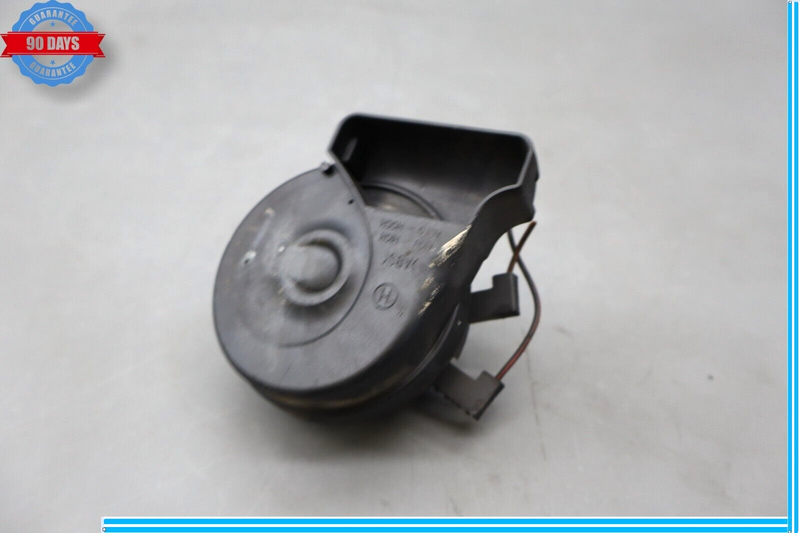 Load image into Gallery viewer, 03-06 Mercedes R230 SL500 SL600 Left Side High Tone Horn Pitch Oem