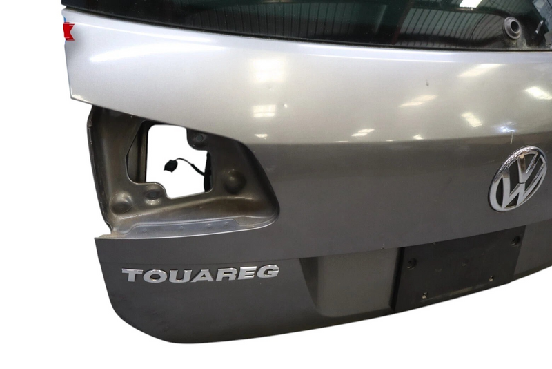 Load image into Gallery viewer, 11-17 Volkswagen Touareg VW Rear Trunk Lid Liftgate Tailgate Hatch Panel OEM